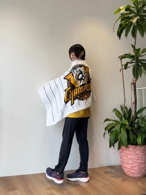 受注生産】2025 JERA セ・リーグ優勝記念選手名Tシャツ