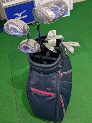 Efil-8 レディースゴルフクラブ8本セット(キャディバッグ付き