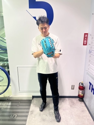 ミズノランサメントウェーブTFトレーニングシューズ 27cm ブルーブラックレア MIZUNO TOKYOのスナップ | ミズノ公式オンライン