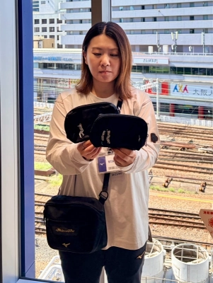 大山選手　モバイルポーチ 新品未開封 阪神 甲子園 グルメ モバイルオーダー ミズノ直営限定】阪神タイガース 大山悠輔選手 シルエットポーチ